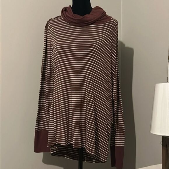 Columbia Sweaters - Columbia women’s cowl neck large long sleeve top  F